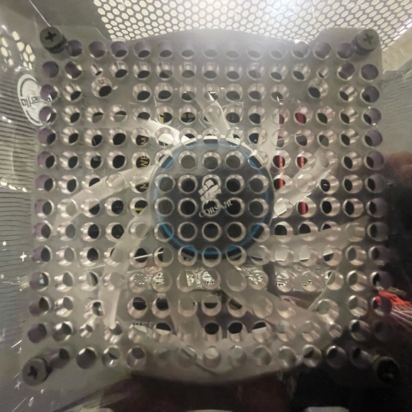 Full Set PC Custom PC Monitor Keyboard And Headset - Picture 6 of 15